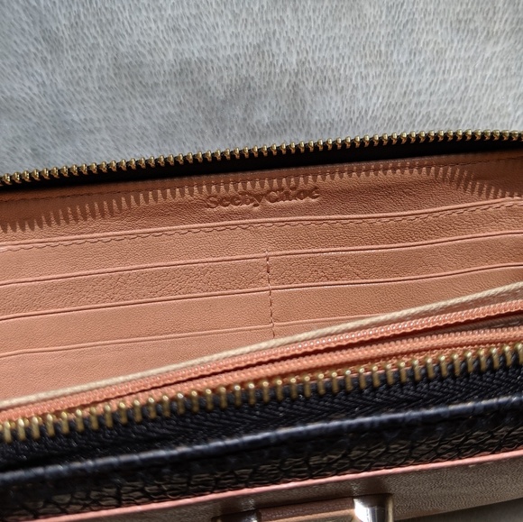 See By Chloe Zip Around Wallet - Picture 3 of 8